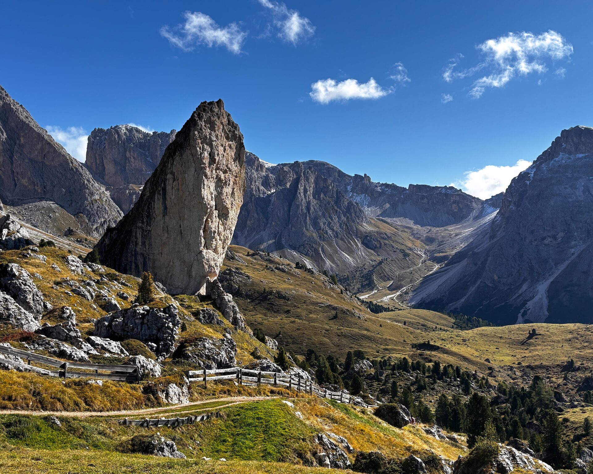 Alpe di Mastlé Pieralongia rocce gemelle escursione Santa Cristina Val Gardena